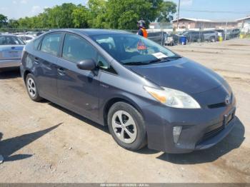  Salvage Toyota Prius