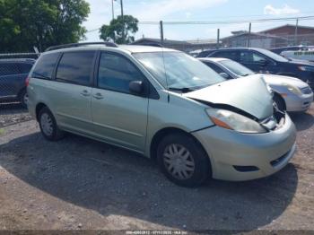  Salvage Toyota Sienna