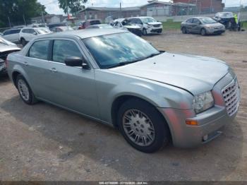  Salvage Chrysler 300