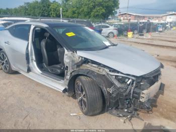  Salvage Nissan Maxima
