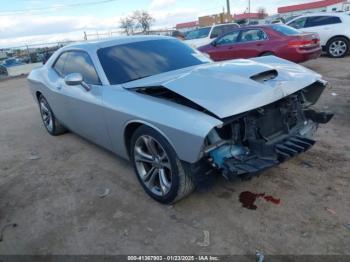  Salvage Dodge Challenger