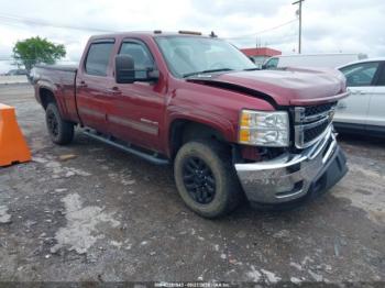  Salvage Chevrolet Silverado 2500
