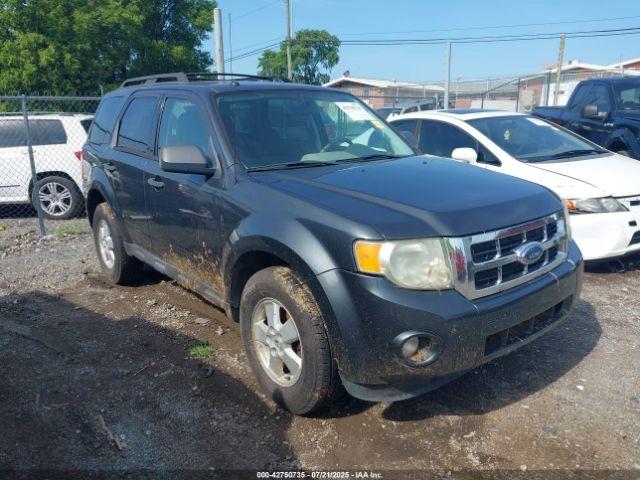  Salvage Ford Escape