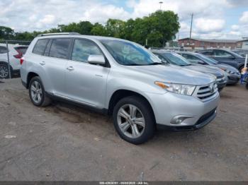  Salvage Toyota Highlander