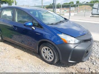  Salvage Toyota Prius v