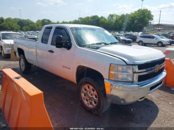  Salvage Chevrolet Silverado 2500