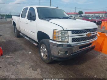  Salvage Chevrolet Silverado 2500