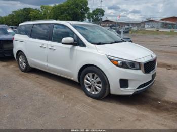  Salvage Kia Sedona