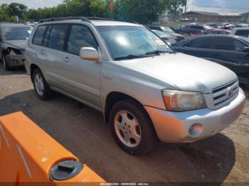  Salvage Toyota Highlander