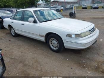  Salvage Ford Crown Victoria