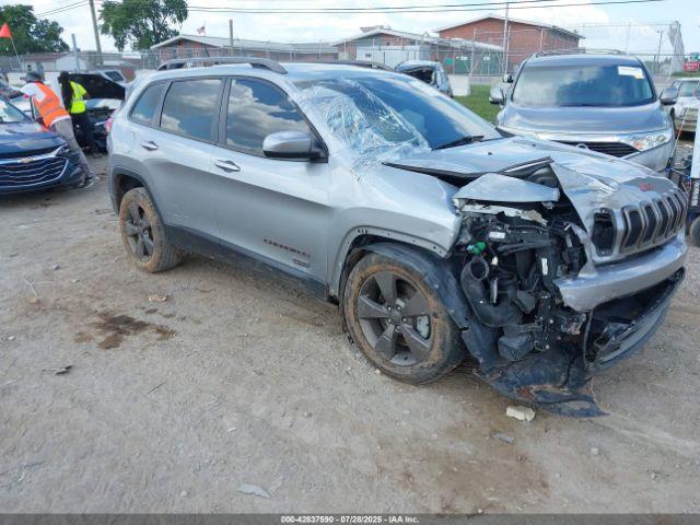  Salvage Jeep Cherokee