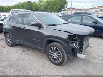  Salvage Jeep Compass