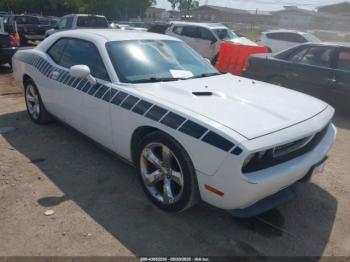  Salvage Dodge Challenger