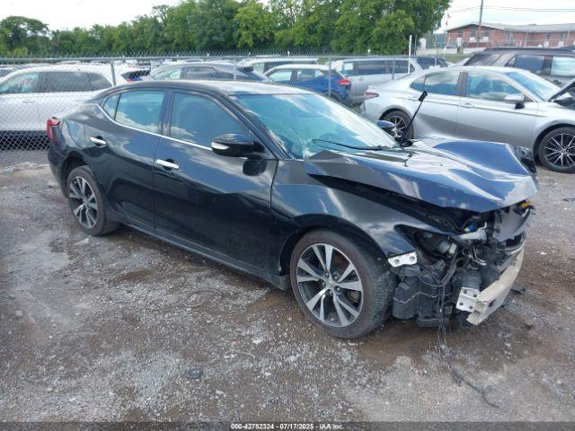  Salvage Nissan Maxima