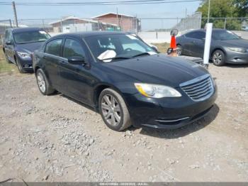  Salvage Chrysler 200