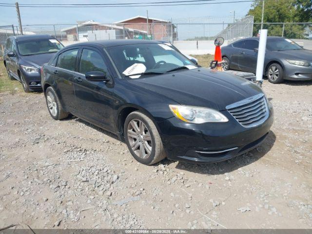  Salvage Chrysler 200