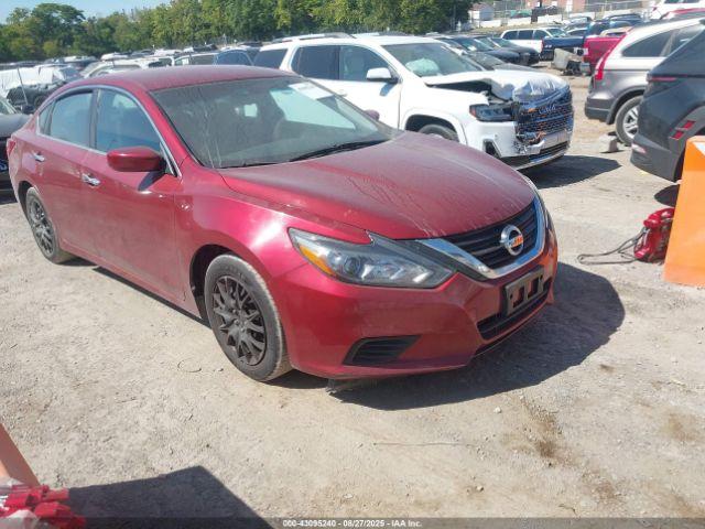  Salvage Nissan Altima