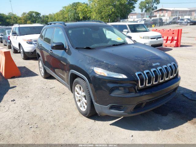  Salvage Jeep Cherokee
