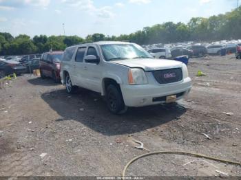  Salvage GMC Yukon