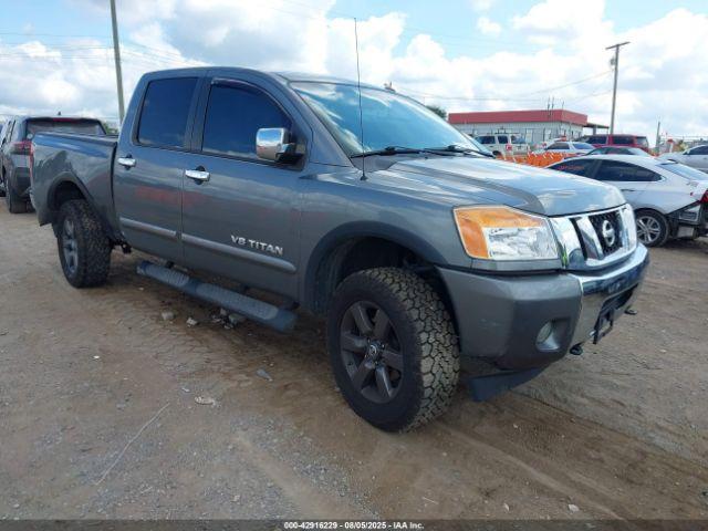  Salvage Nissan Titan