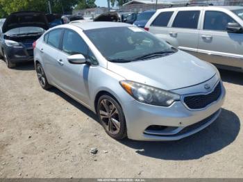  Salvage Kia Forte