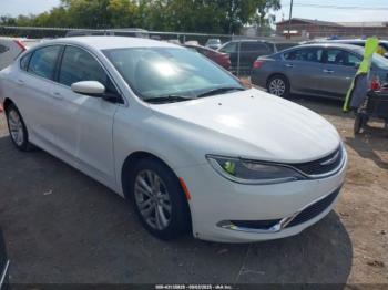  Salvage Chrysler 200