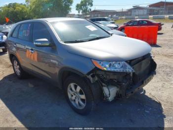  Salvage Kia Sorento