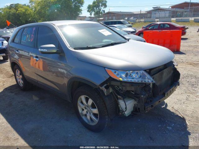  Salvage Kia Sorento