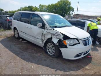  Salvage Chrysler Town & Country