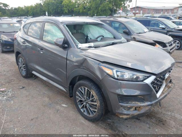  Salvage Hyundai TUCSON