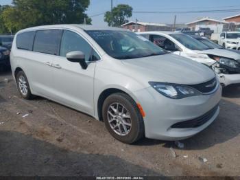  Salvage Chrysler Pacifica