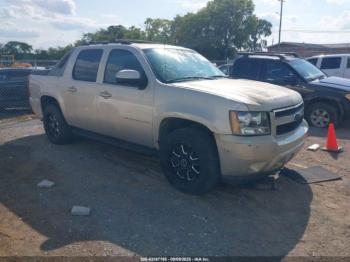 Salvage Chevrolet Avalanche 1500