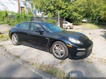  Salvage Porsche Panamera