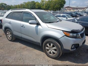  Salvage Kia Sorento