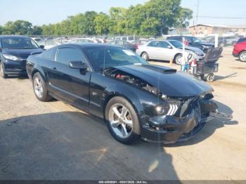  Salvage Ford Mustang