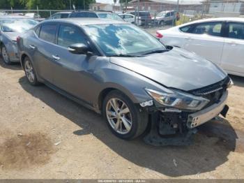  Salvage Nissan Maxima