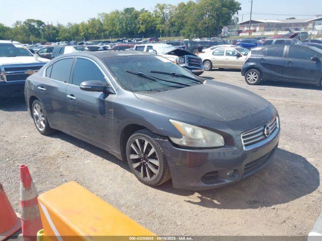  Salvage Nissan Maxima