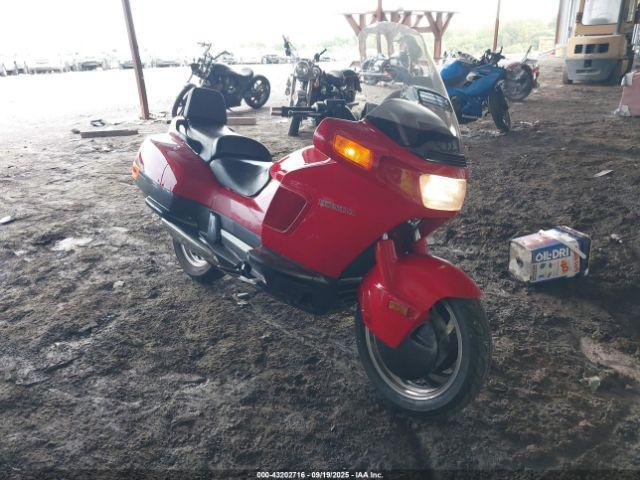  Salvage Honda Pc800