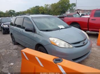 Salvage Toyota Sienna