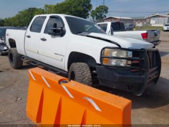  Salvage Chevrolet Silverado 2500
