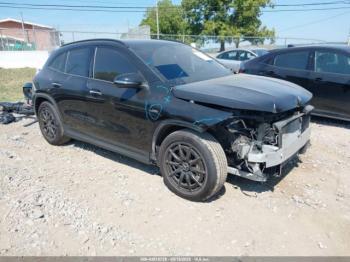  Salvage Mercedes-Benz GLA