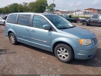  Salvage Chrysler Town & Country