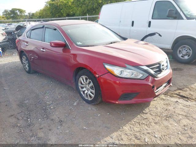  Salvage Nissan Altima