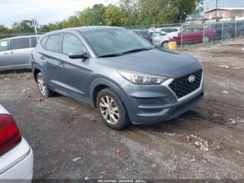  Salvage Hyundai TUCSON