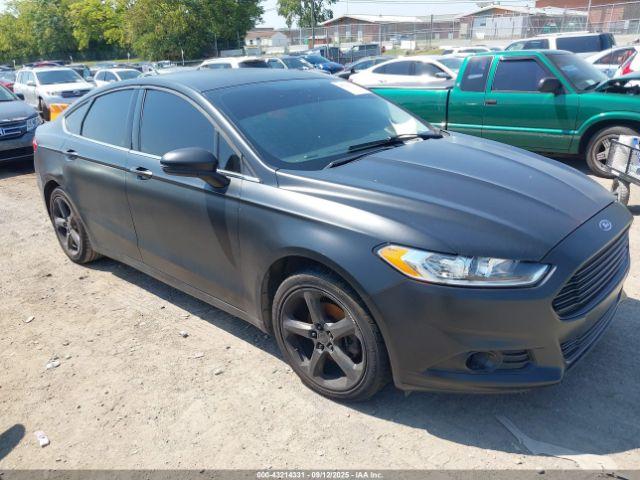  Salvage Ford Fusion