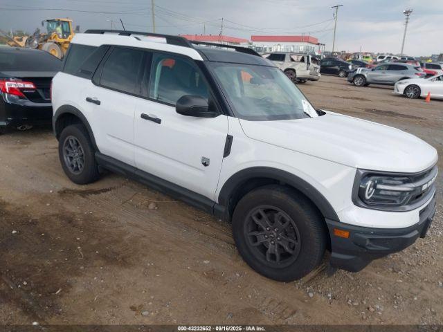  Salvage Ford Bronco