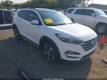  Salvage Hyundai TUCSON