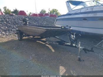  Salvage Other Bassboat