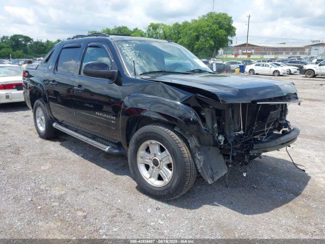  Salvage Chevrolet Avalanche