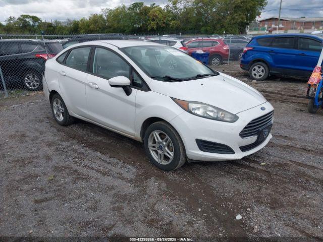  Salvage Ford Fiesta